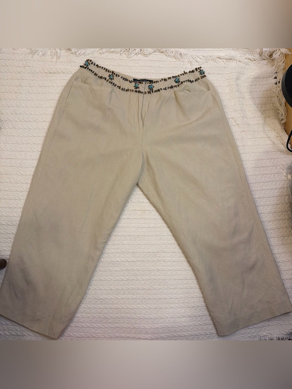 Larry Levine Beige Cropped Cotton Trousers with Beaded Waist